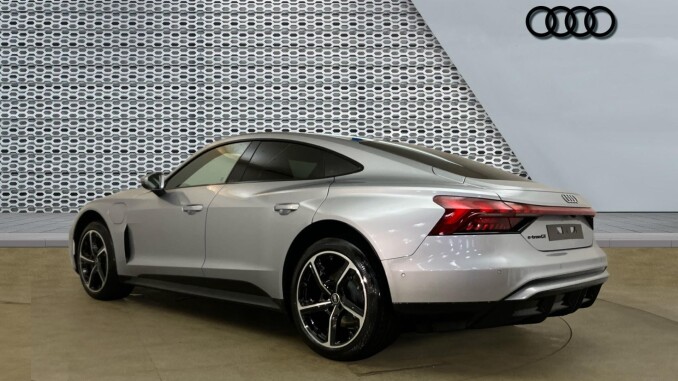 Audi e-tron GT 370kW 105kWh Quattro 4dr Auto Electric Saloon - Image 3